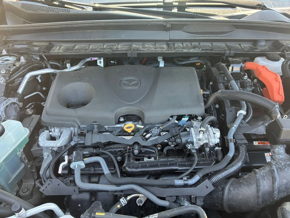 2025 Mazda CX-50 - Image 22 of 31