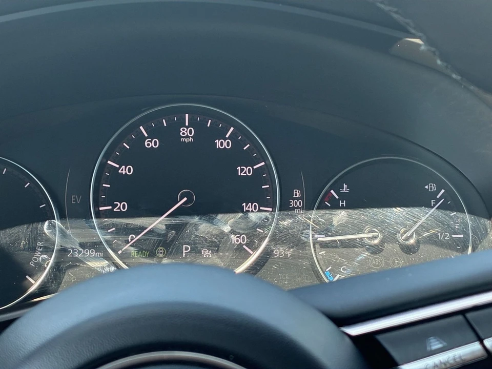 2025 Mazda CX-50 - Image 24 of 31