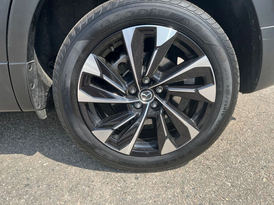 2025 Mazda CX-50 - Image 26 of 31