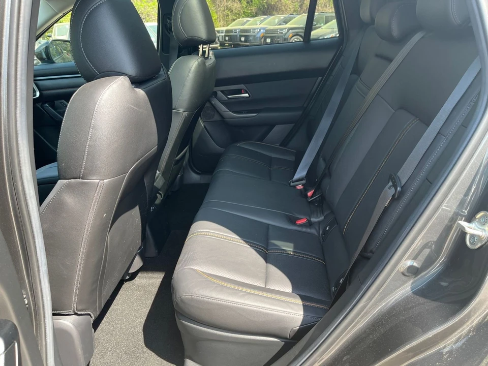 2025 Mazda CX-50 - Image 21 of 31