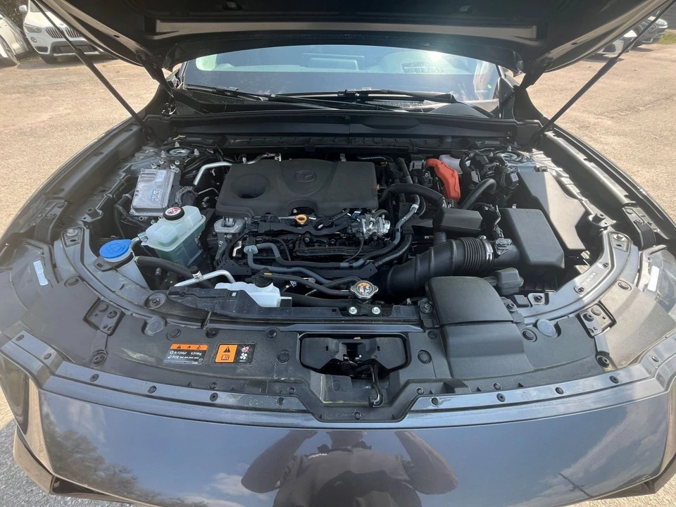 2025 Mazda CX-50 - Image 28 of 31