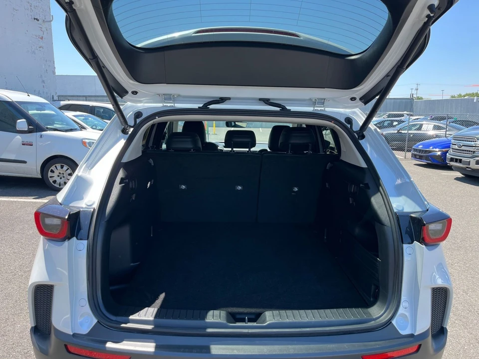 2025 Mazda CX-50 - Image 30 of 31