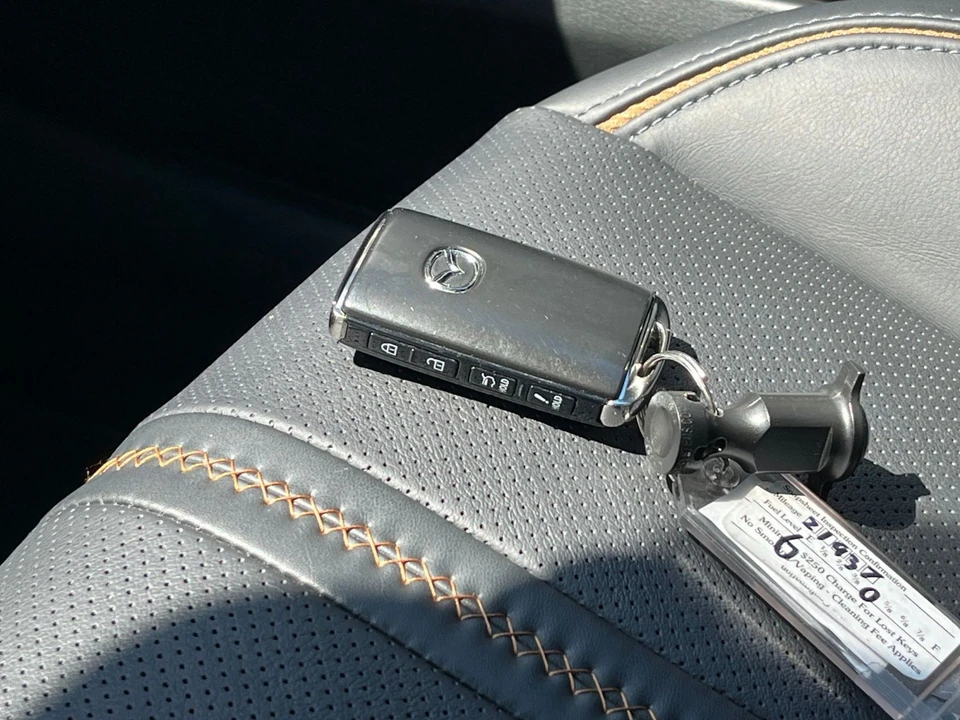 2025 Mazda CX-50 - Image 23 of 31