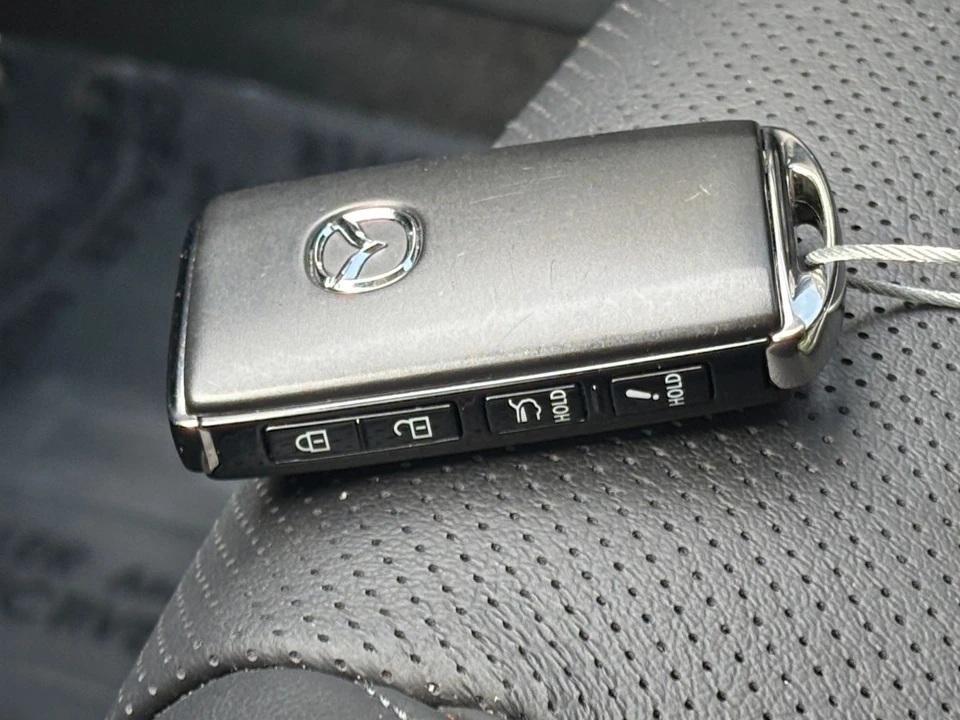 2025 Mazda CX-50 - Image 25 of 31