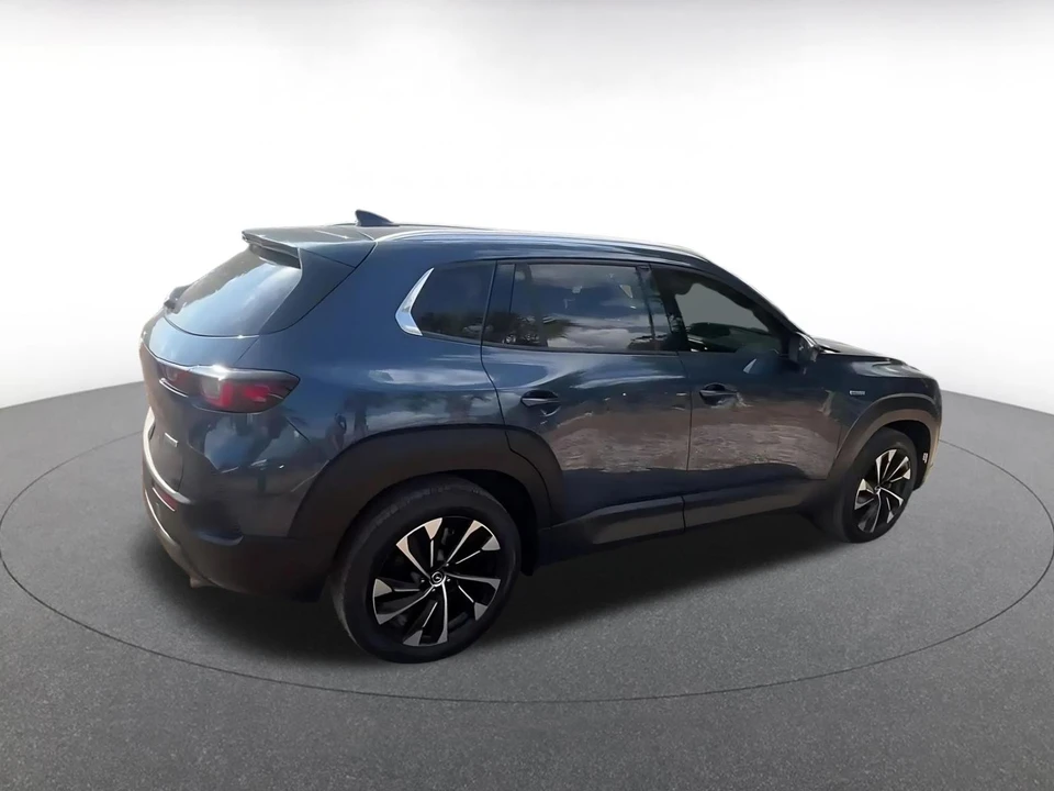 2025 Mazda CX-50 - Image 17 of 31