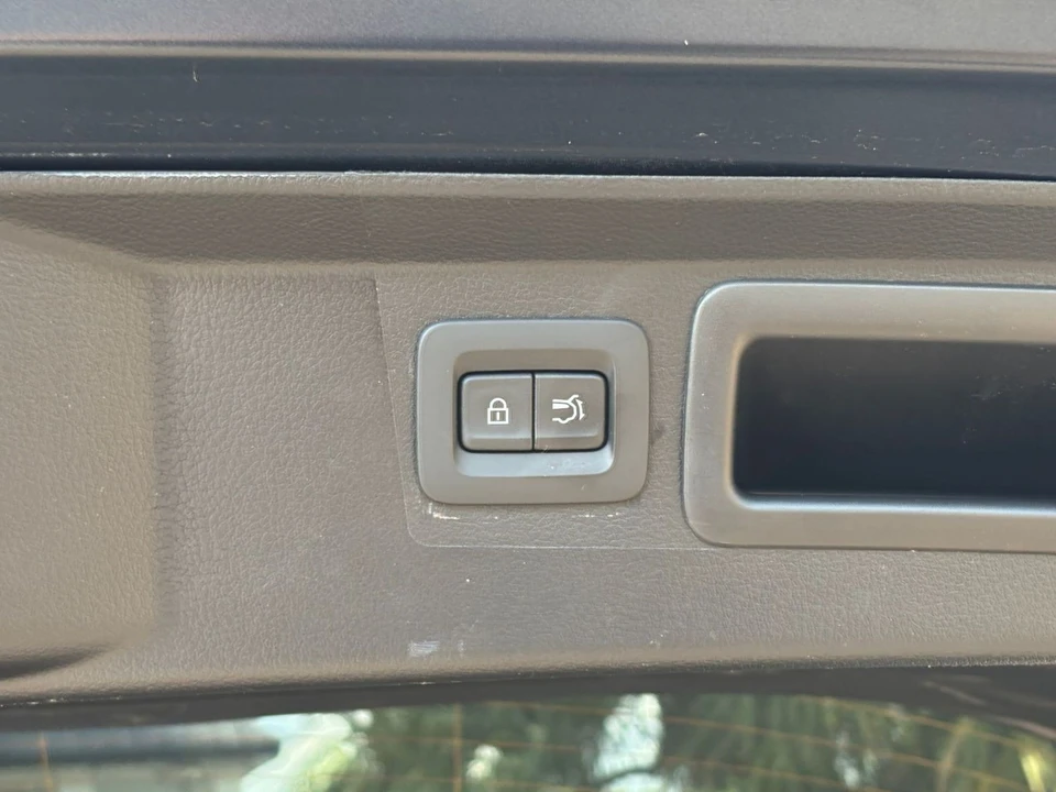 2025 Mazda CX-50 - Image 21 of 31