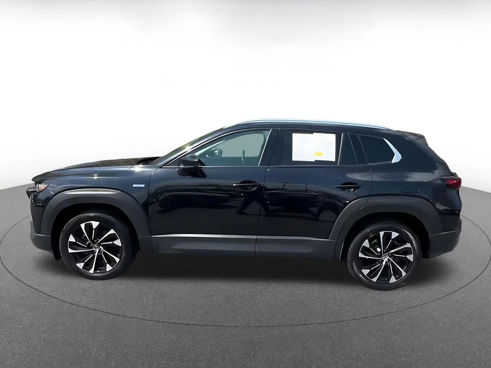 2025 Mazda CX-50 - Image 7 of 31
