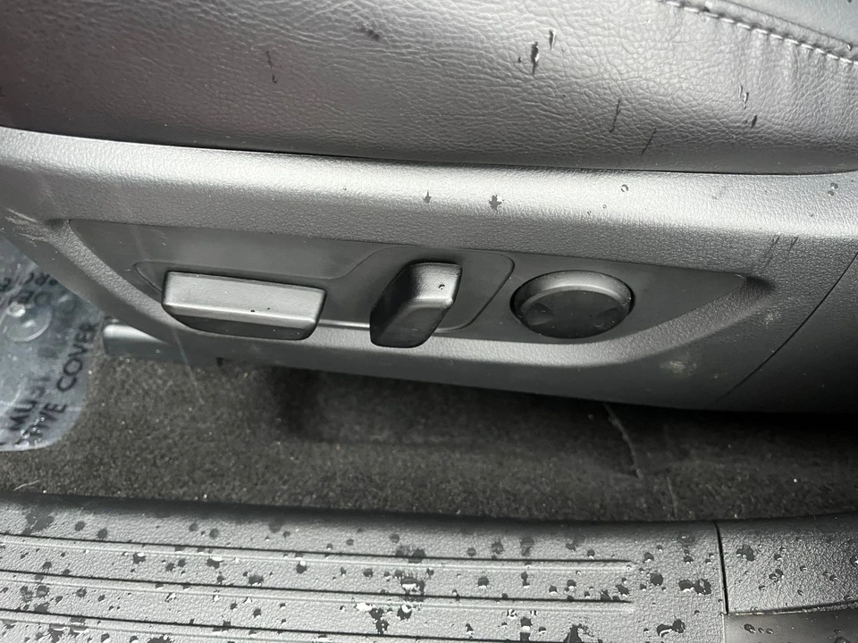 2025 Mazda CX-50 - Image 19 of 31