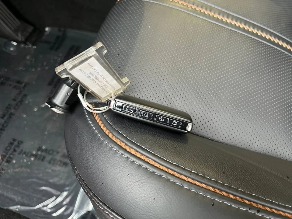 2025 Mazda CX-50 - Image 18 of 31
