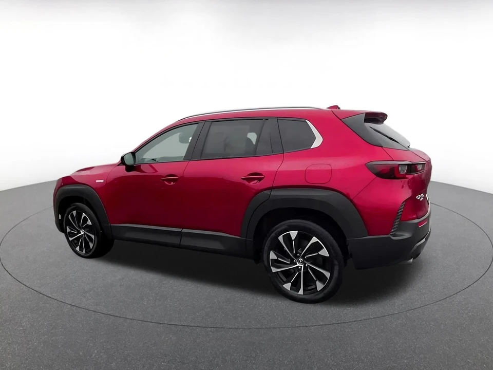 2025 Mazda CX-50 - Image 8 of 31