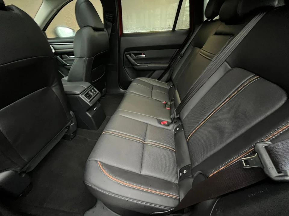 2025 Mazda CX-50 - Image 23 of 31