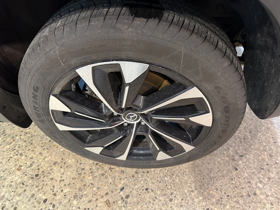2025 Mazda CX-50 - Image 27 of 31