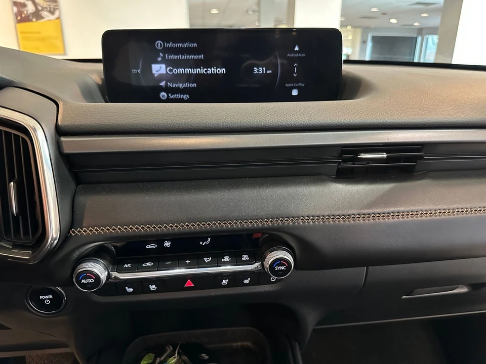 2025 Mazda CX-50 - Image 14 of 31
