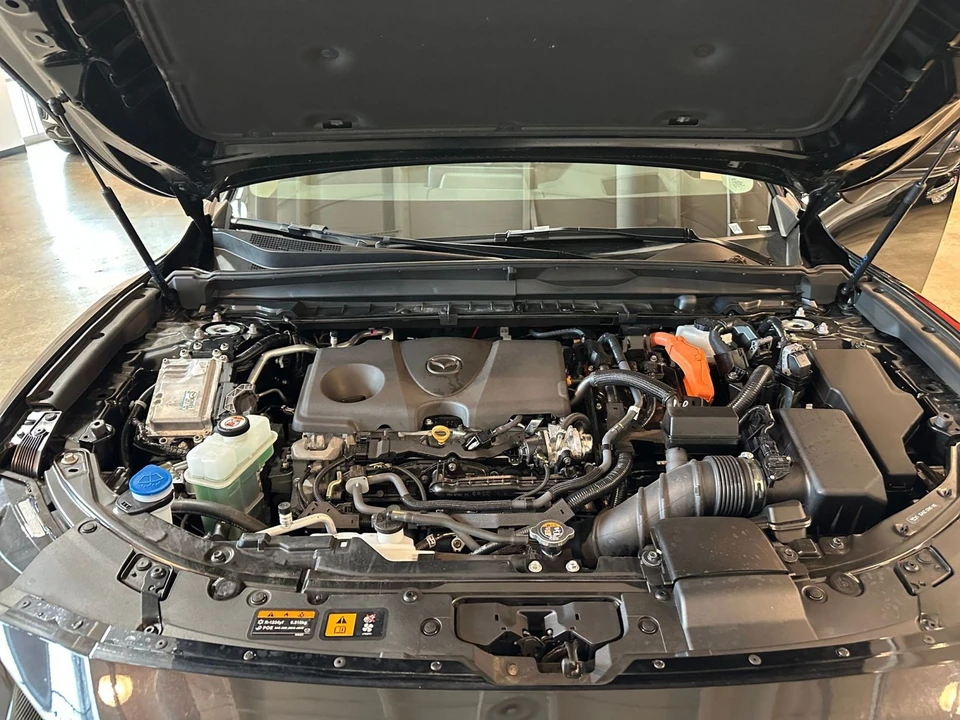 2025 Mazda CX-50 - Image 29 of 31