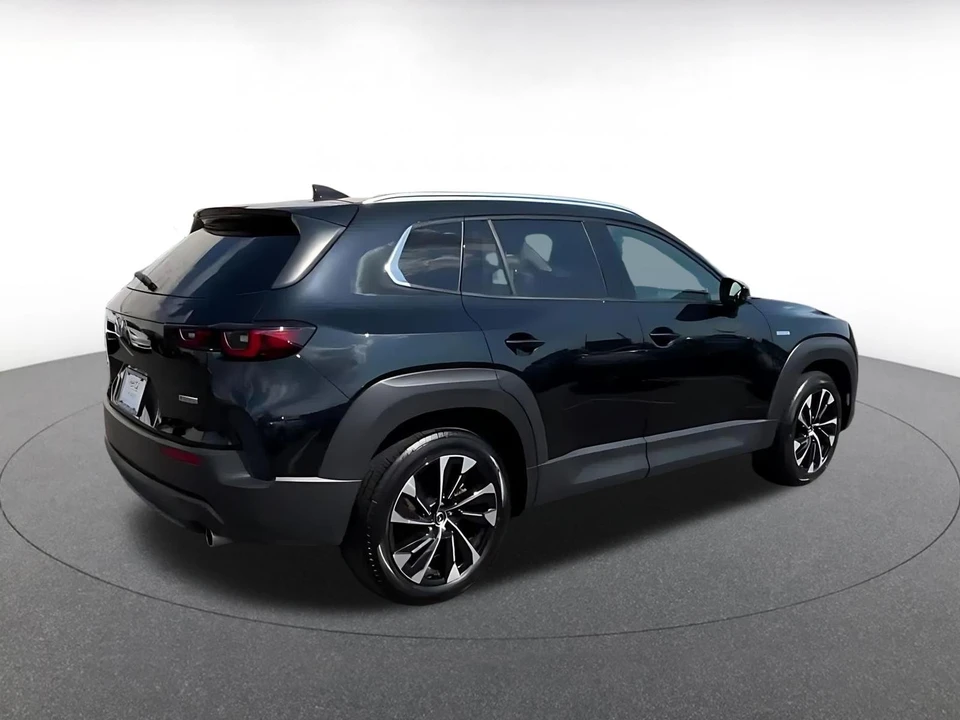 2025 Mazda CX-50 - Image 17 of 31