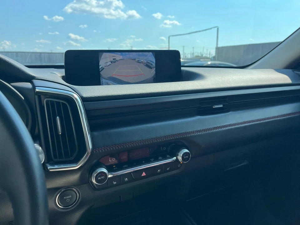 2025 Mazda CX-50 - Image 22 of 31