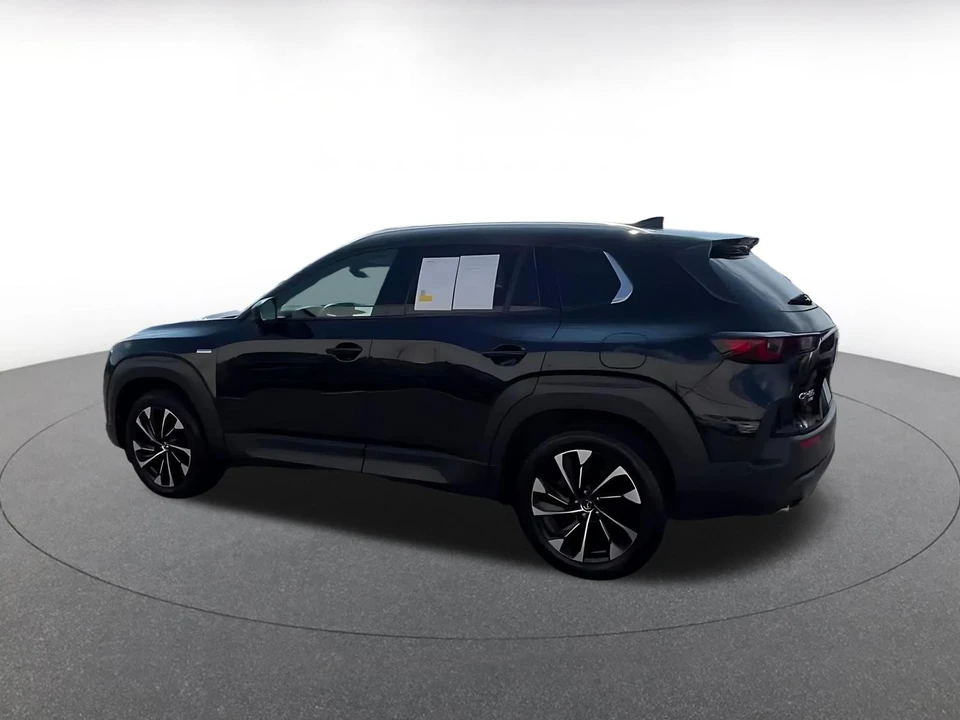 2025 Mazda CX-50 - Image 12 of 31