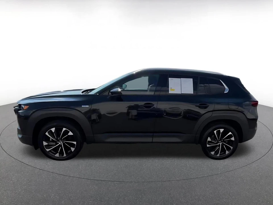 2025 Mazda CX-50 - Image 11 of 31