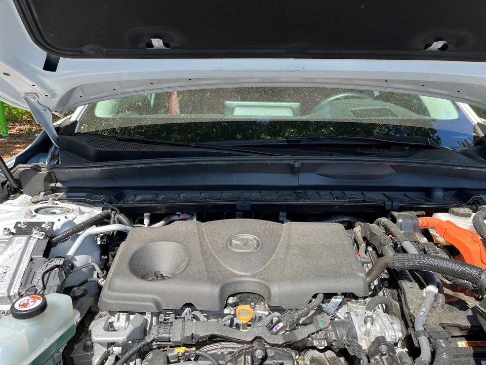 2025 Mazda CX-50 - Image 29 of 31