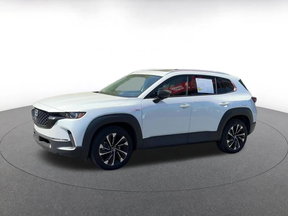 2025 Mazda CX-50 - Image 6 of 31