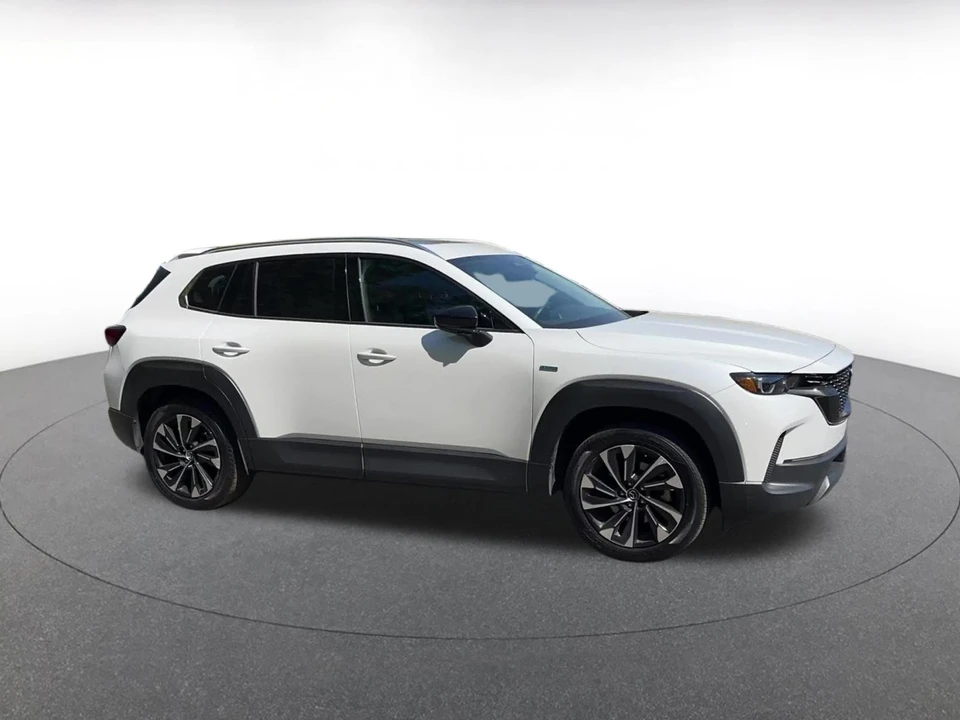 2025 Mazda CX-50 - Image 2 of 31