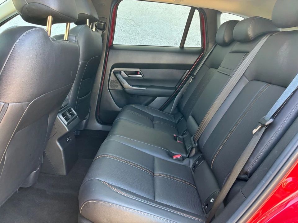 2025 Mazda CX-50 - Image 22 of 31