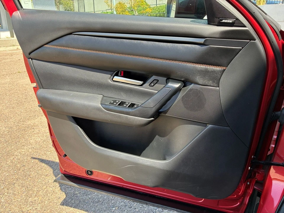 2025 Mazda CX-50 - Image 15 of 31