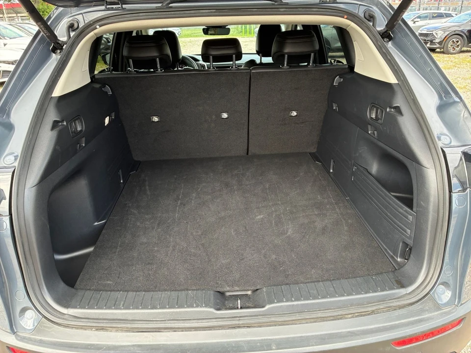 2025 Mazda CX-50 - Image 30 of 31