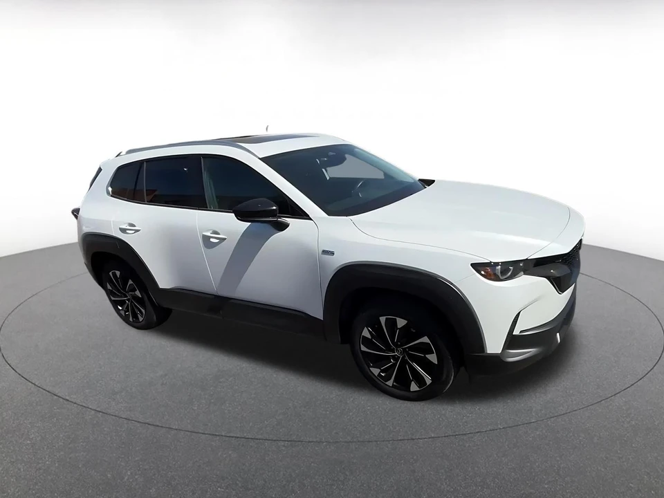 2025 Mazda CX-50 - Image 2 of 31