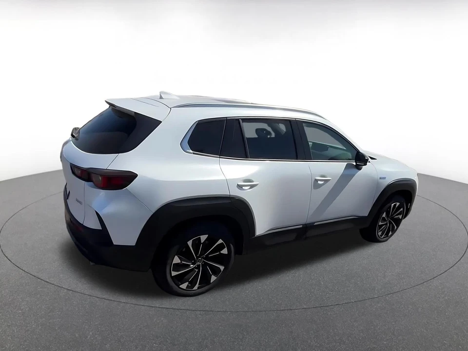 2025 Mazda CX-50 - Image 12 of 31