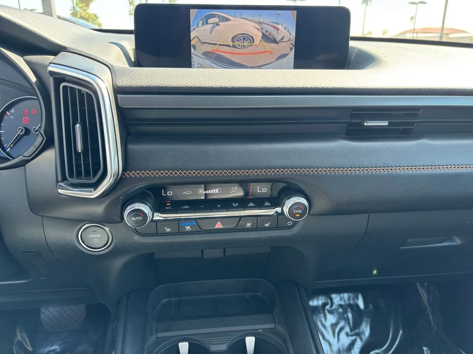 2025 Mazda CX-50 - Image 14 of 31
