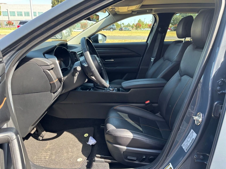 2025 Mazda CX-50 - Image 29 of 31