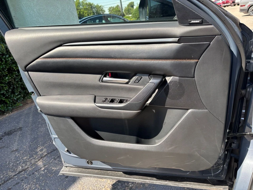 2025 Mazda CX-50 - Image 20 of 31