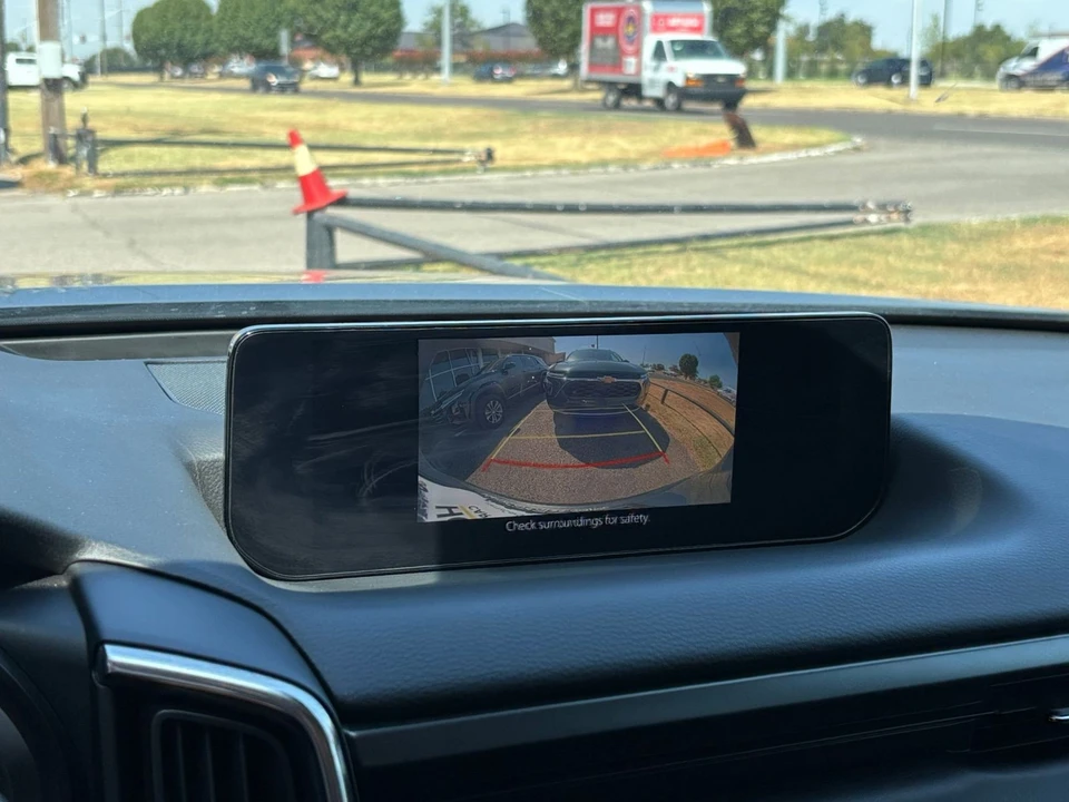 2025 Mazda CX-50 - Image 27 of 31