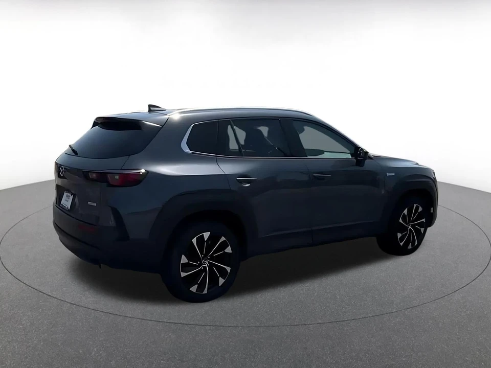 2025 Mazda CX-50 - Image 16 of 31