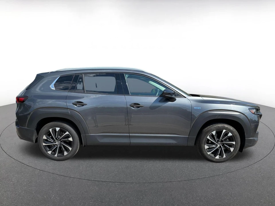 2025 Mazda CX-50 - Image 8 of 10