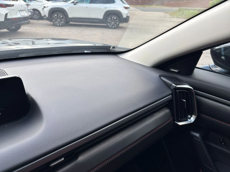 2025 Mazda CX-50 - Image 28 of 31