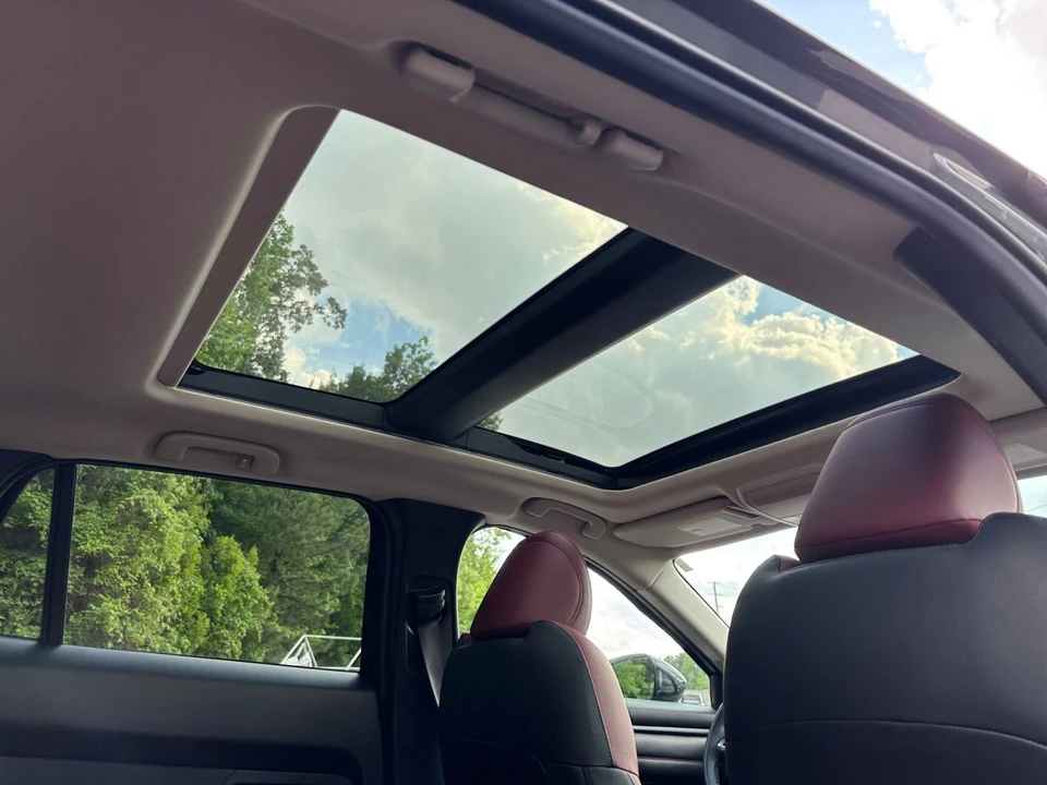 2025 Mazda CX-50 - Image 21 of 31