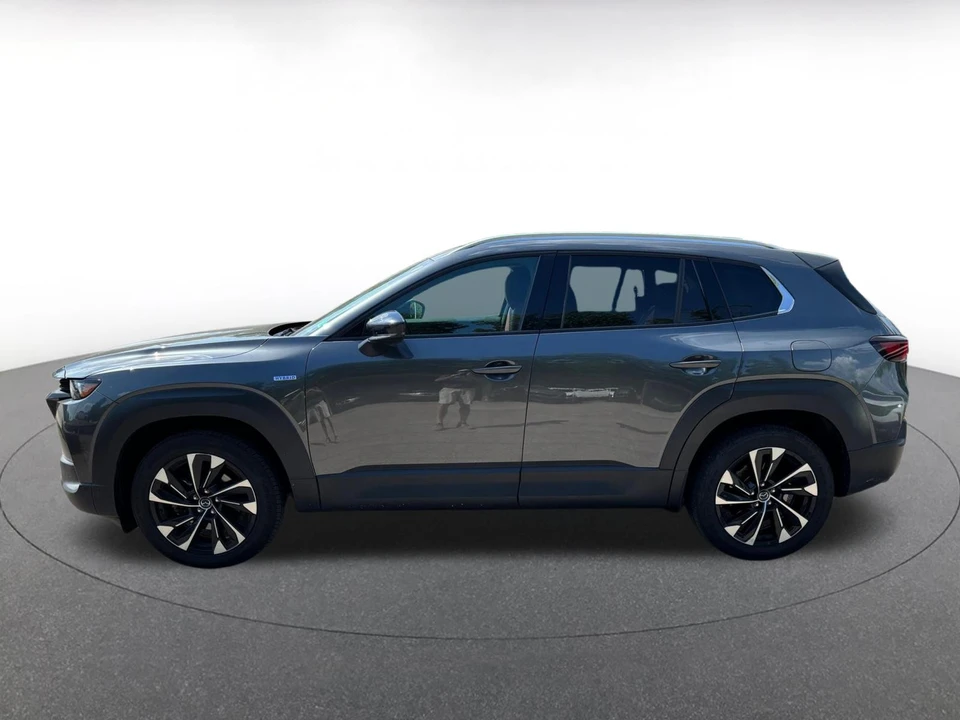2025 Mazda CX-50 - Image 4 of 10