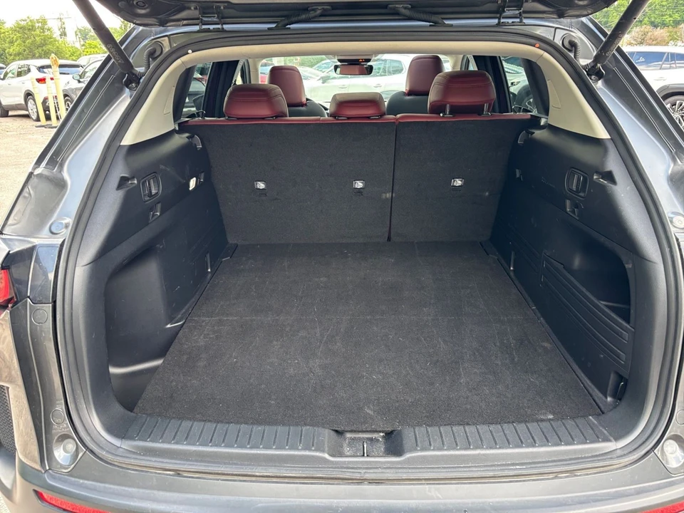 2025 Mazda CX-50 - Image 24 of 31