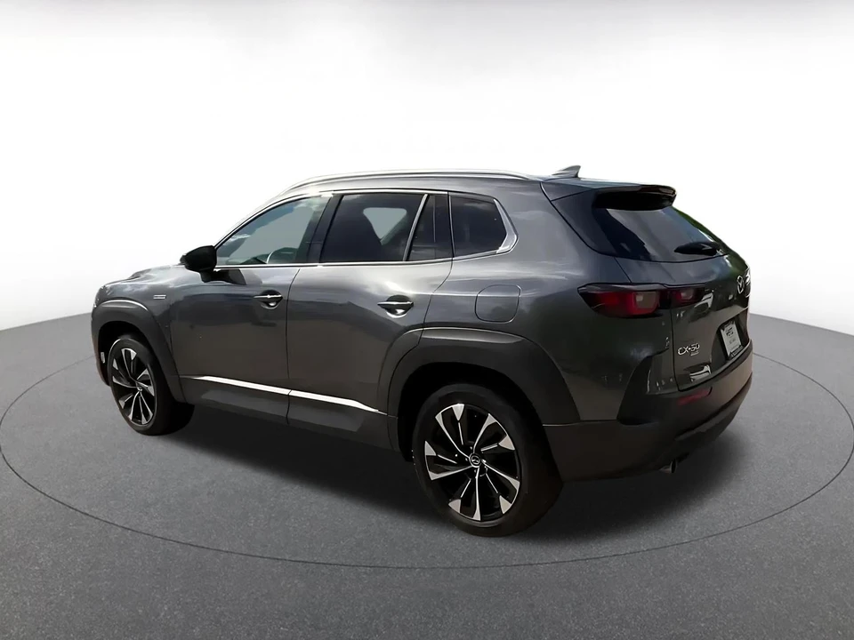 2025 Mazda CX-50 - Image 8 of 31
