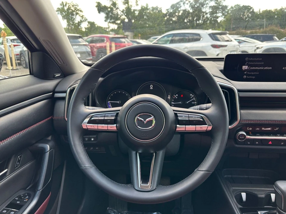 2025 Mazda CX-50 - Image 27 of 31