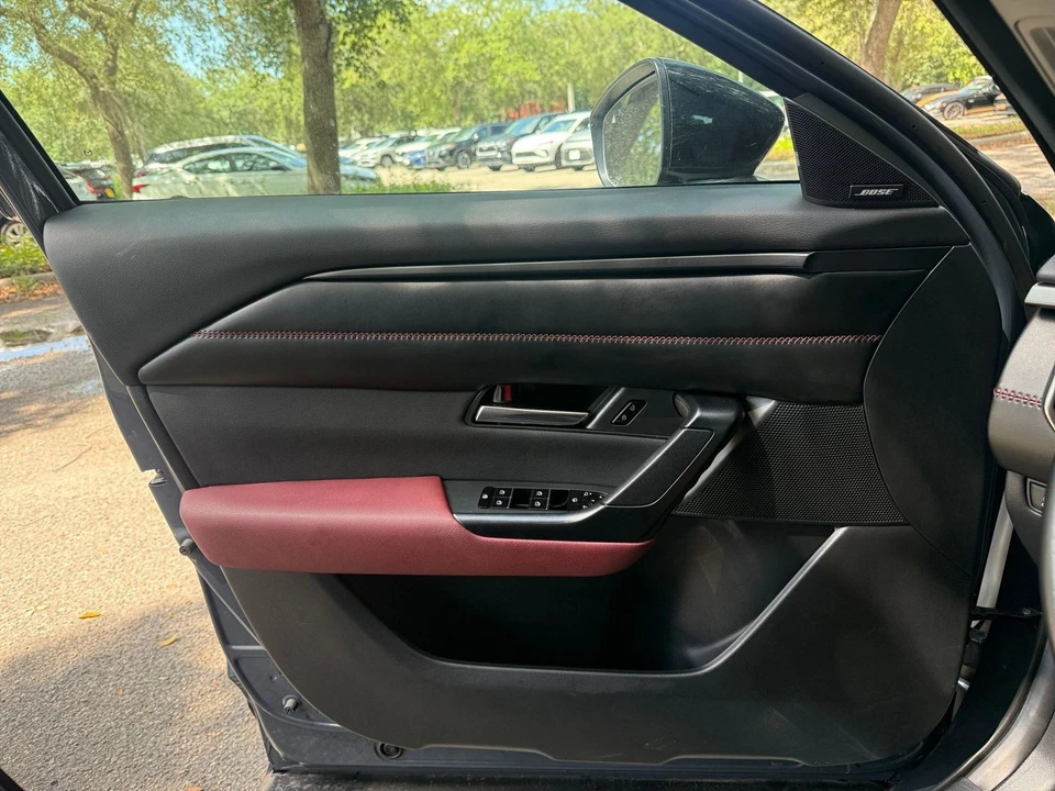 2025 Mazda CX-50 - Image 20 of 31