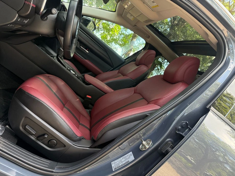 2025 Mazda CX-50 - Image 27 of 31