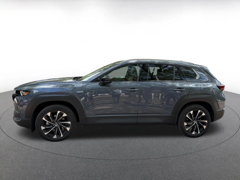 2025 Mazda CX-50 - Image 4 of 10