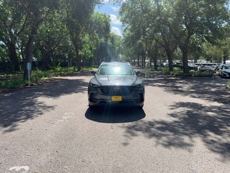 2025 Mazda CX-50 - Image 18 of 31