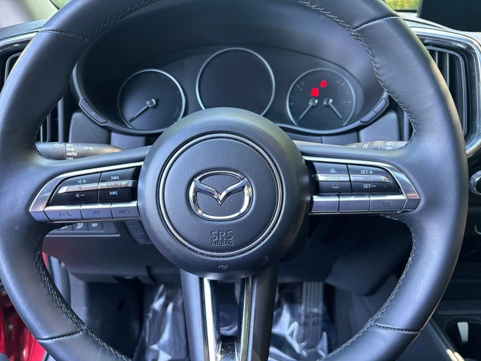 2025 Mazda CX-50 - Image 26 of 31