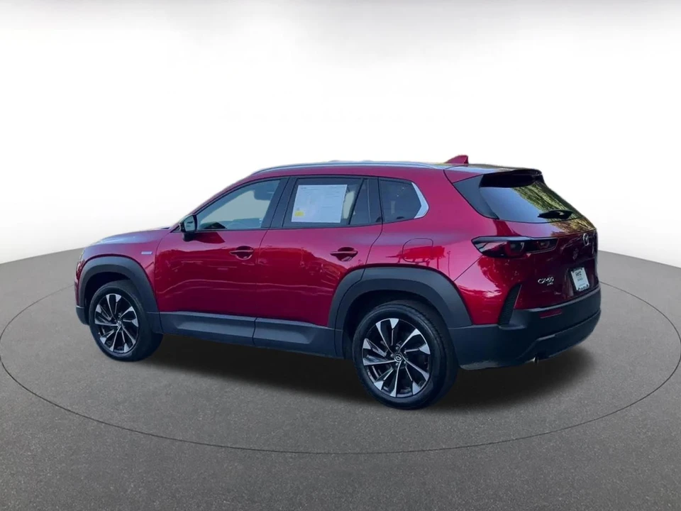 2025 Mazda CX-50 - Image 9 of 31
