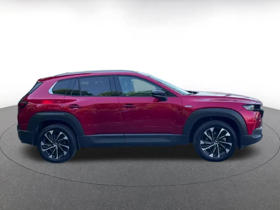 2025 Mazda CX-50 - Image 15 of 31