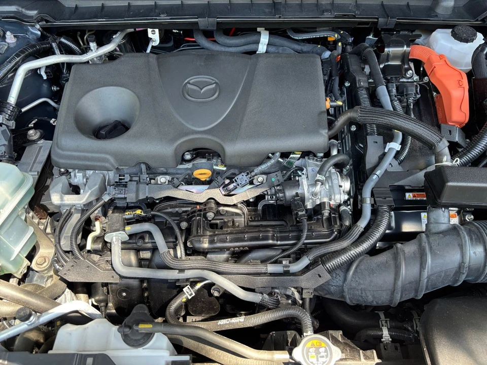 2025 Mazda CX-50 - Image 30 of 31